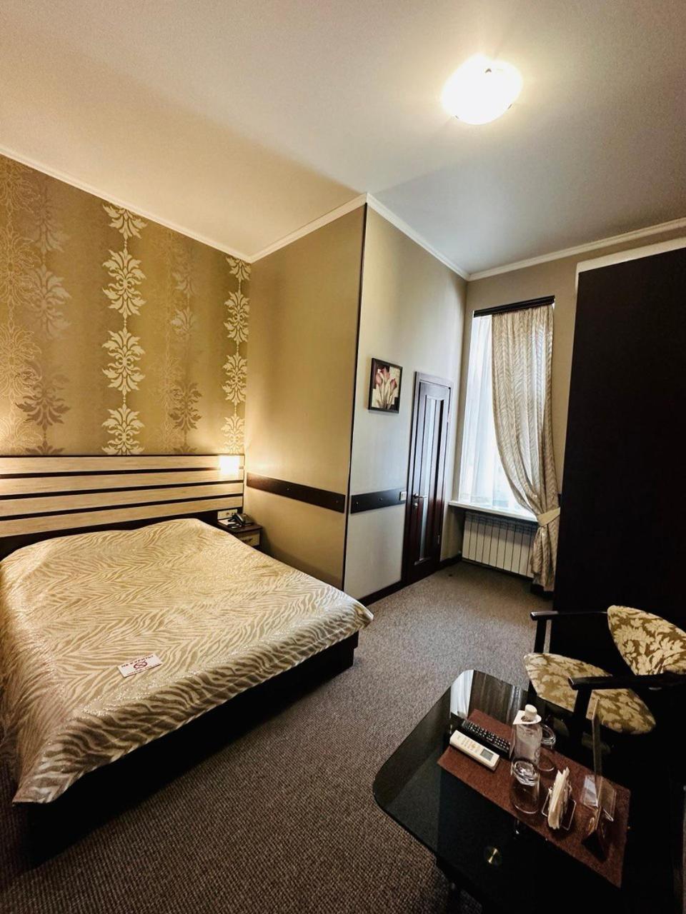 Classic Hotel Kharkiv Exterior photo
